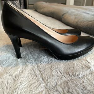 Never Worn Calvin Klein leather heels!!!